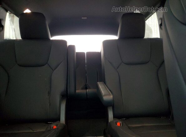 5TDABAB63SS010558 2025 LEXUS TX Gray Vista de los asientos traseros