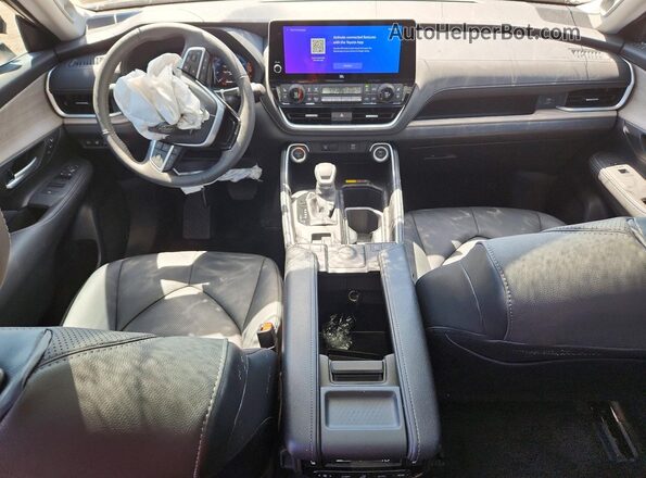5TDACAB53TS074864 2026 TOYOTA GRAND Blue Widok deski rozdzielczej