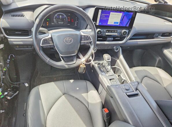 5TDACAB57SS035726 2025 TOYOTA GRAND Black Widok deski rozdzielczej