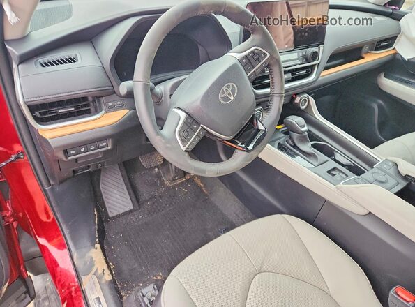 5TDACAB57SS058729 2025 TOYOTA LIMITED Burgundy Widok deski rozdzielczej