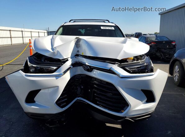 5TDACAB57TS096091 2026 TOYOTA GRAND White Widok z przodu