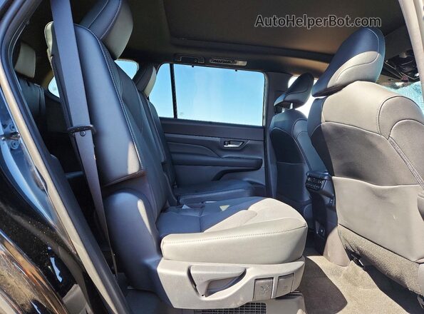5TDACAB59TS087120 2026 TOYOTA HIGHLANDER HYBRID Black Vista interior trasera
