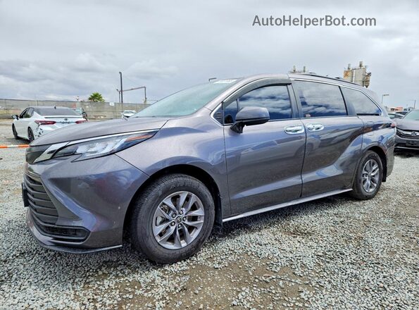 5TDBSKFC2NS070135 2022 TOYOTA SIENNA Gray Przód lewy