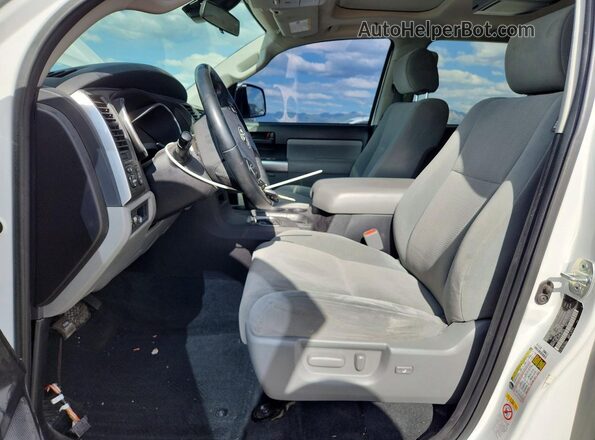 5TDBY5G13JS162135 2018 TOYOTA SEQUOIA White Вид салону спереду