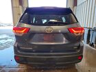 2018 Toyota Highlander Le Серый vin: 5TDBZRFH2JS842515