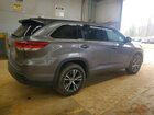2018 Toyota Highlander Le Plus Gray vin: 5TDBZRFH2JS908688