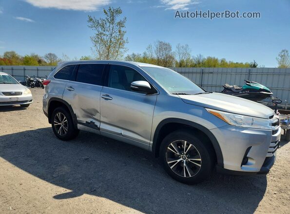 5TDBZRFH3HS406511 2017 TOYOTA HIGHLANDER Silver Front right