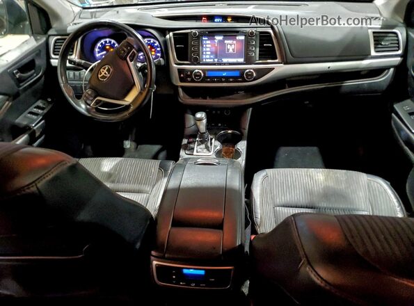 5TDBZRFH4HS477605 2017 TOYOTA HIGHLANDER Black Dashboard view