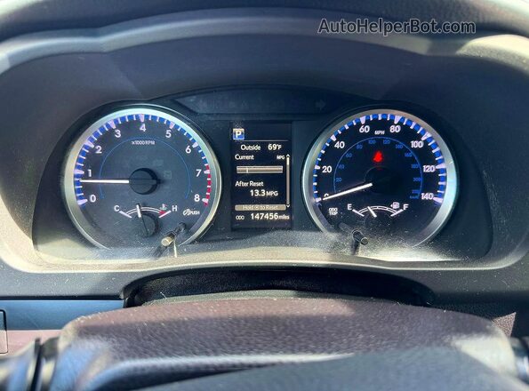 5TDBZRFH5HS453930 2017 TOYOTA HIGHLANDER Серый Вид щитка приборов