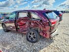 2018 Toyota Highlander Le Plus Burgundy vin: 5TDBZRFH6JS836751