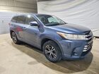 2018 Toyota Highlander Le Синий vin: 5TDBZRFH6JS887215