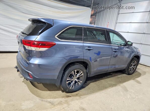 5TDBZRFH6JS887215 2018 TOYOTA LE Синий Задняя правая четверть