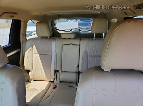 5TDBZRFH7HS429645 2017 TOYOTA HIGHLANDER Черный Вид задних сидений
