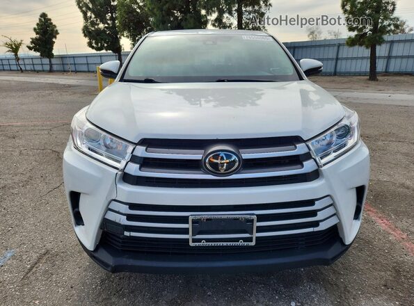 5TDBZRFH8JS889404 2018 TOYOTA HIGHLANDER Белый Вид спереди