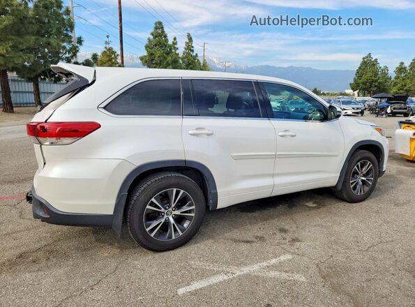 5TDBZRFH8JS889404 2018 TOYOTA HIGHLANDER Белый Задняя правая четверть