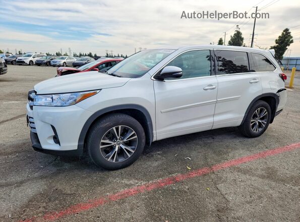 5TDBZRFH8JS889404 2018 TOYOTA HIGHLANDER Белый Передняя левая четверть