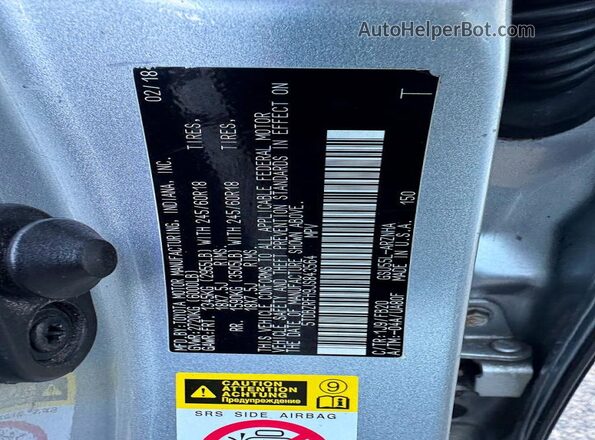 5TDBZRFH9JS843564 2018 TOYOTA HIGHLANDER Silver Widok komory silnika