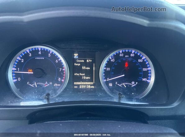 5TDBZRFH9JS843564 2018 TOYOTA HIGHLANDER Серебряный Вид задних сидений