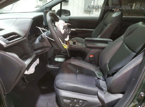 5TDCSKFC8SS189162 2025 TOYOTA SIENNA Green Widok wnętrza z przodu