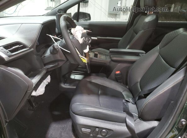 5TDCSKFC8SS189162 2025 TOYOTA SIENNA Green 