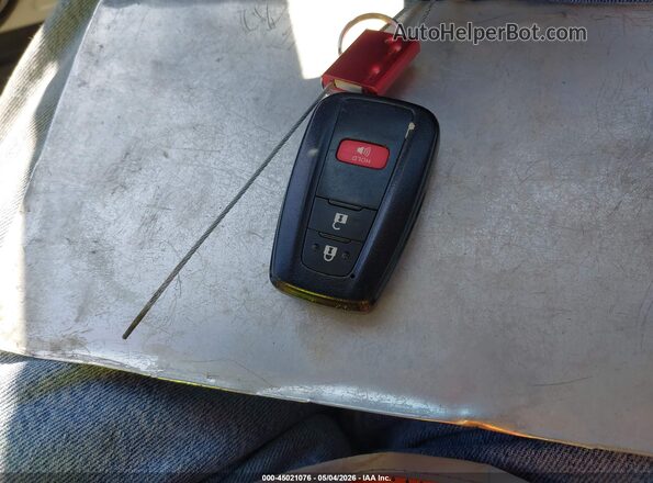 5TDCZRAH9LS000270 2020 TOYOTA HIGHLANDER Белый Вид панели приборов