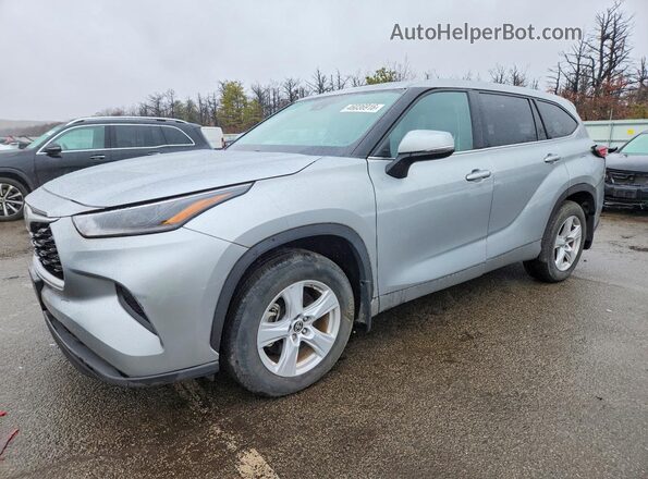 5TDCZRBH6MS065206 2021 TOYOTA HIGHLANDER Серебряный Передняя левая четверть