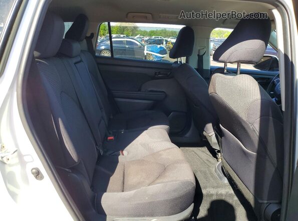 5TDCZRBHXLS022938 2020 TOYOTA HIGHLANDER White Вид задньої частини салону