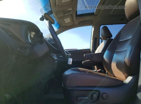 5TDDK3DCXGS144339 2016 TOYOTA SIENNA Белый Вид салона спереди