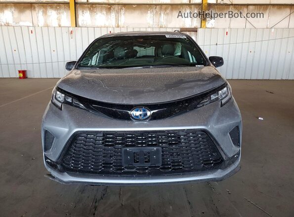5TDDSKFC1SS166407 2025 TOYOTA SIENNA Silver Դիմացի տեսք