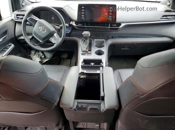 5TDDSKFCXPS091004 2023 TOYOTA SIENNA Серый Вид панели приборов