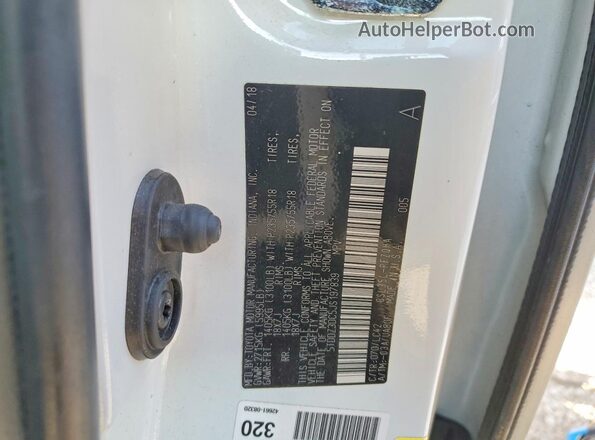 5TDDZ3DC5JS197839 2018 TOYOTA SIENNA White VIN sticker view