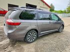 2018 Toyota Sienna Limited Premium 7-passenger Gray vin: 5TDDZ3DC6JS189331