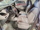 2017 Toyota Sienna Xle 7-passenger Silver vin: 5TDDZ3DC9HS173571