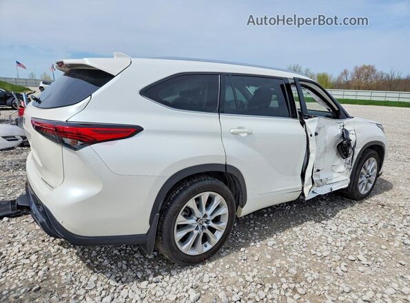 5TDDZRBH8MS141576 2021 TOYOTA HIGHLANDER White Rear right