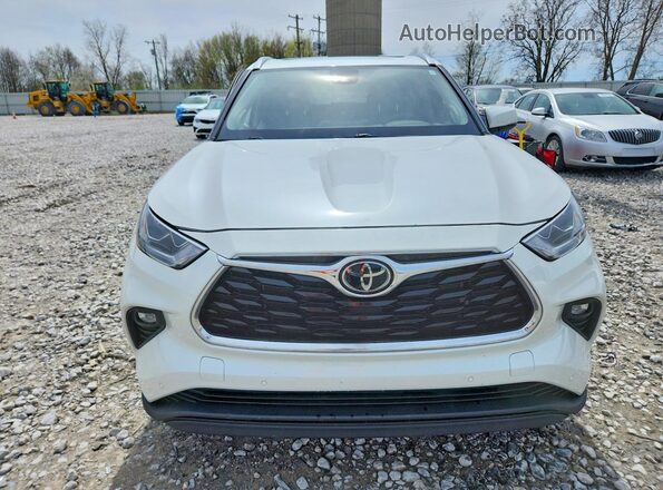 5TDDZRBH8MS141576 2021 TOYOTA HIGHLANDER White Front view