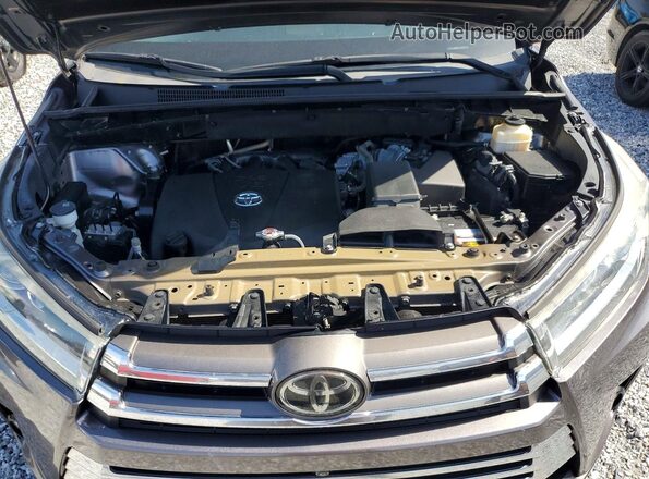 5TDDZRFH0JS900498 2018 TOYOTA HIGHLANDER Gray Engine compartment view