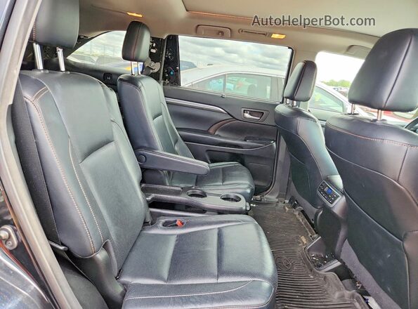 5TDDZRFH2JS814934 2018 TOYOTA HIGHLANDER Black უკანა სავარძლების ხედი