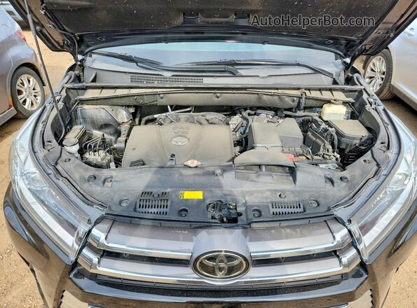 5TDDZRFH2JS814934 2018 TOYOTA HIGHLANDER Black უკანა სალონის ხედი