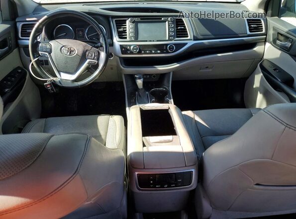 5TDDZRFH2JS824072 2018 TOYOTA HIGHLANDER Silver Dashboard view