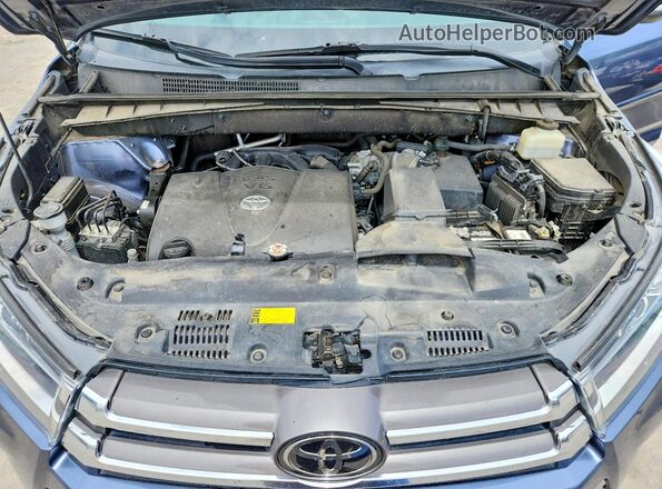 5TDDZRFH2JS870498 2018 TOYOTA HIGHLANDER Blue Շարժիչի բաժամունքի տեսք