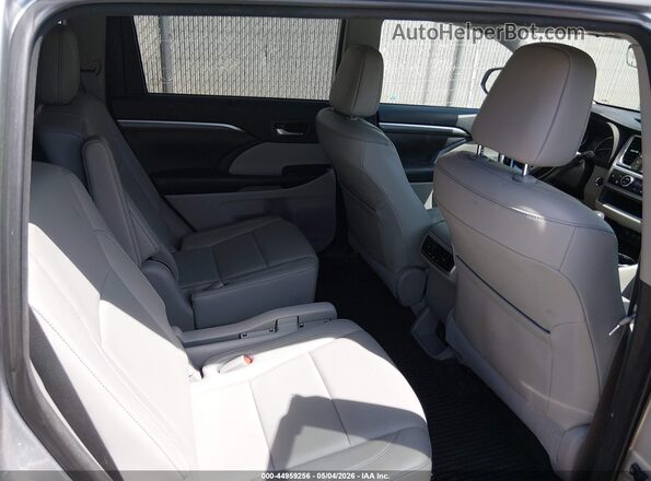 5TDDZRFH3JS835663 2018 TOYOTA LIMITED Серебряный Вид наклейки с VIN-кодом