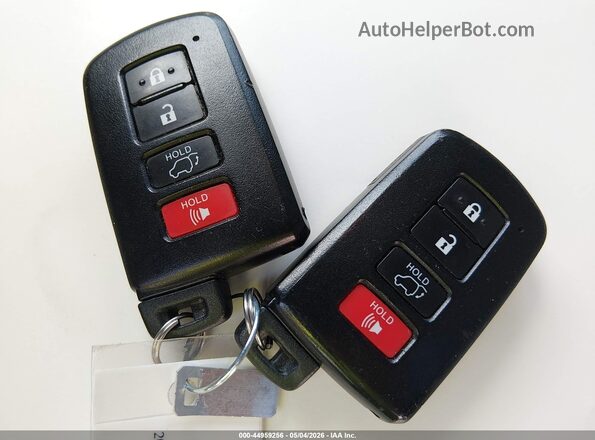 5TDDZRFH3JS835663 2018 TOYOTA LIMITED Серебряный Вид панели приборов