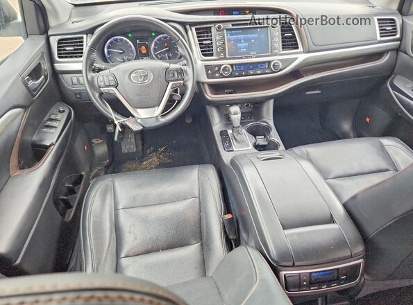 5TDDZRFH3JS873832 2018 TOYOTA HIGHLANDER White წინა პანელის ხედი