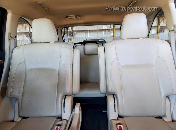 5TDDZRFH5HS447571 2017 TOYOTA HIGHLANDER White Widok tylnych siedzeń