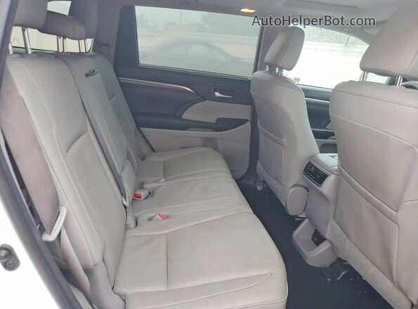 5TDDZRFH7JS821880 2018 TOYOTA HIGHLANDER White Vista interior trasera