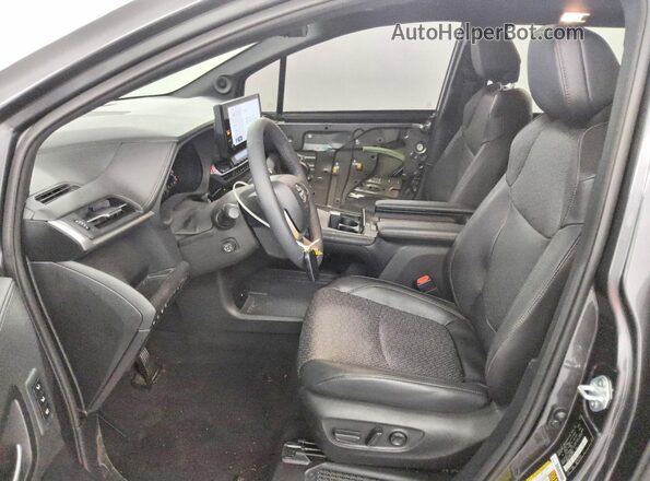5TDERKEC8SS280731 2025 TOYOTA SIENNA Charcoal Вид салону спереду