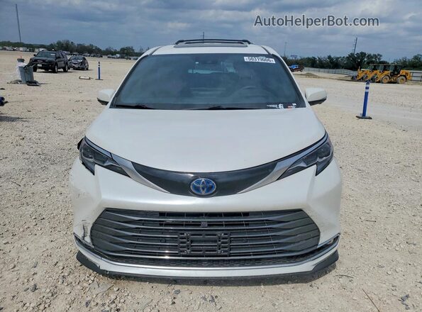 5TDESKFC0SS157671 2025 TOYOTA SIENNA White Front view