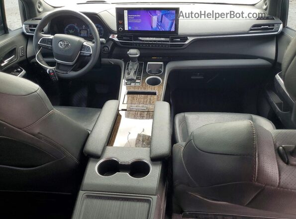 5TDESKFC0SS157671 2025 TOYOTA SIENNA White Dashboard view