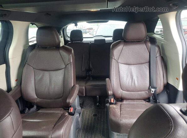 5TDESKFC4MS026729 2021 TOYOTA SIENNA Black Rear seats view