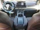 2023 Toyota Sienna Platinum 7-passenger Серый vin: 5TDESKFC5PS106237